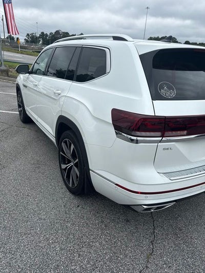 2024 Volkswagen Atlas 2.0T SEL Premium R-Line