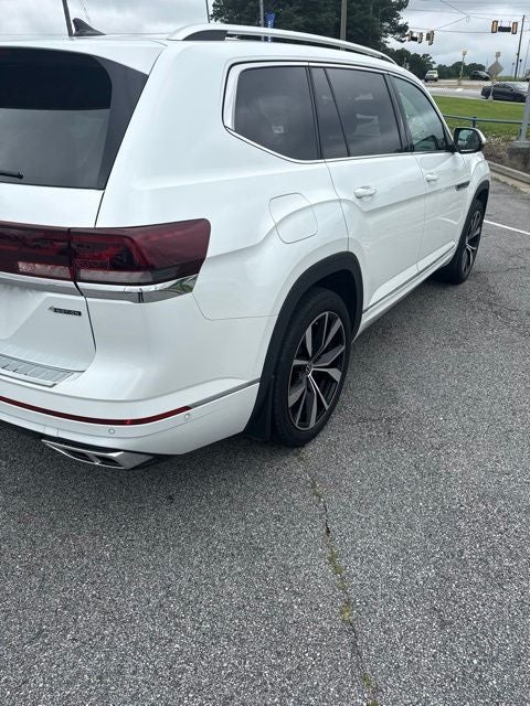 2024 Volkswagen Atlas 2.0T SEL Premium R-Line