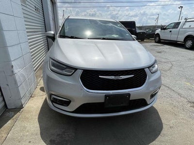 2023 Chrysler Pacifica Hybrid Touring L