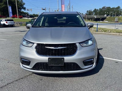 2023 Chrysler Pacifica Hybrid Touring L