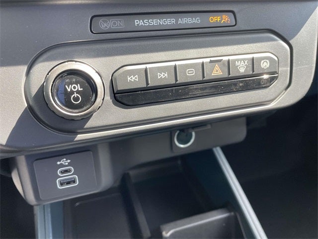 2025 Ford Maverick XL