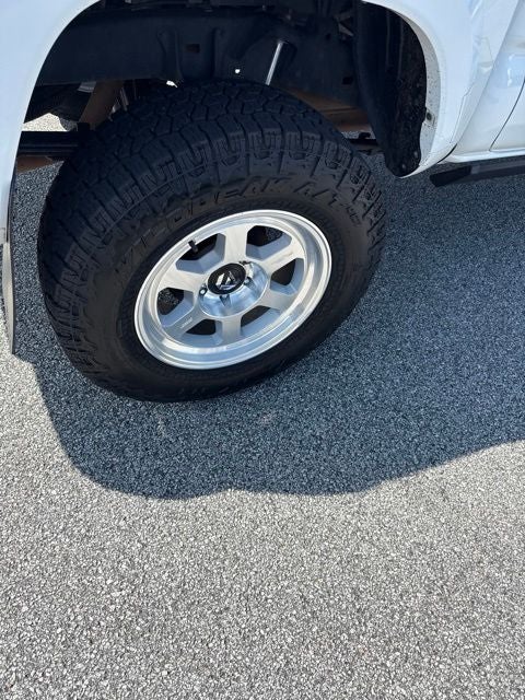 2022 Toyota Tacoma Limited V6