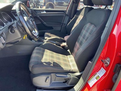 2017 Volkswagen Golf GTI S