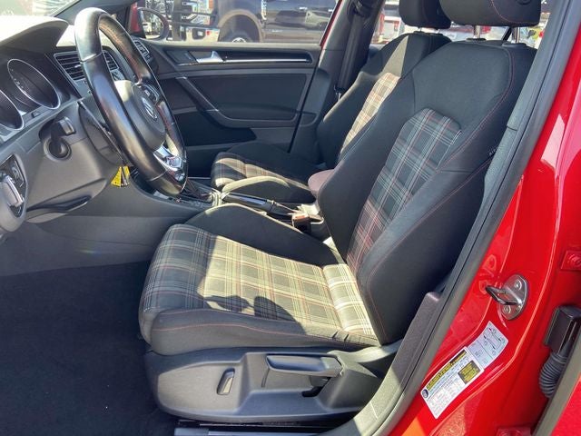 2017 Volkswagen Golf GTI S