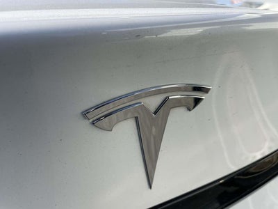 2022 Tesla Model S Base