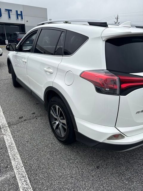 2017 Toyota RAV4 XLE