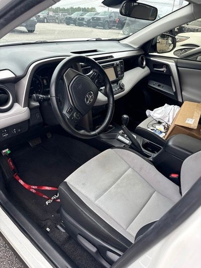 2017 Toyota RAV4 XLE