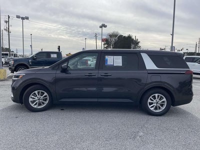 2024 Kia Carnival LX