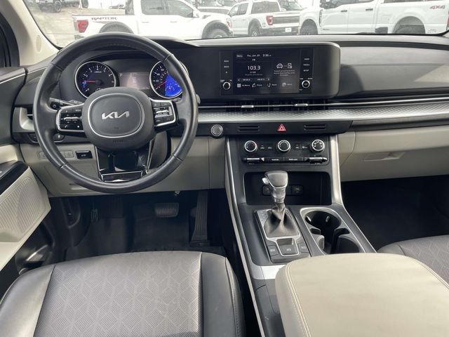 2024 Kia Carnival LX