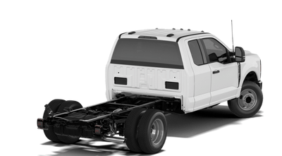 2027 Ford Chassis Cab F-350® XLT