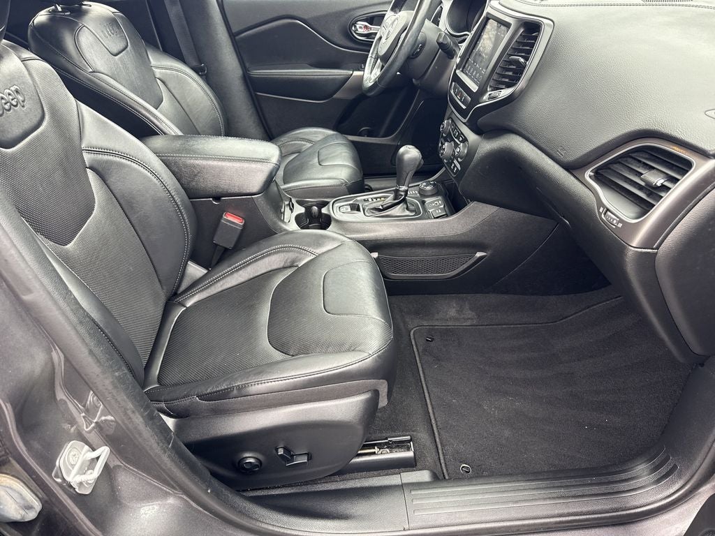 2021 Jeep Cherokee Latitude Lux