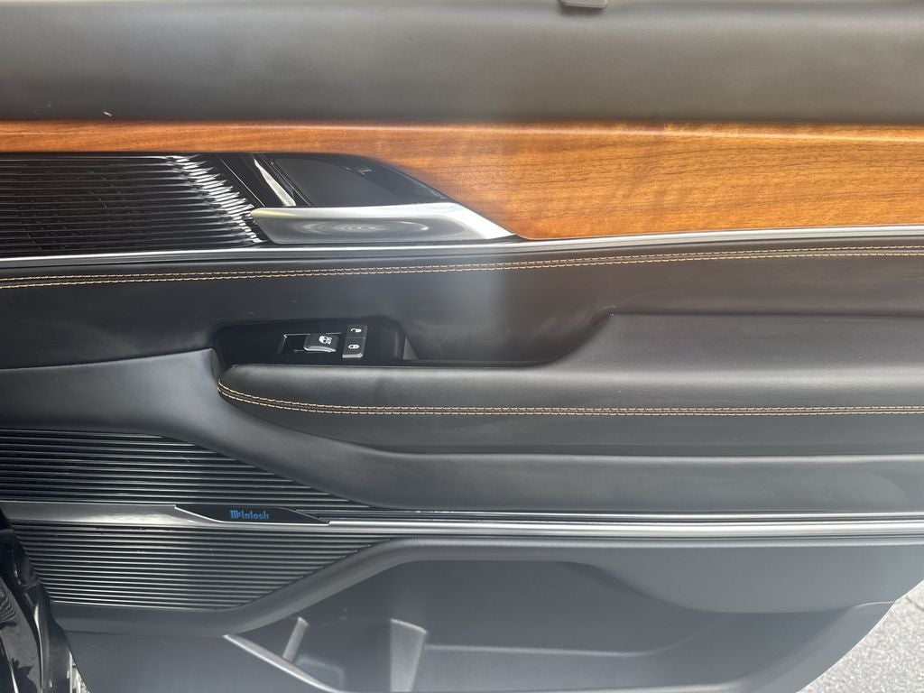 2023 Jeep Grand Wagoneer Series III