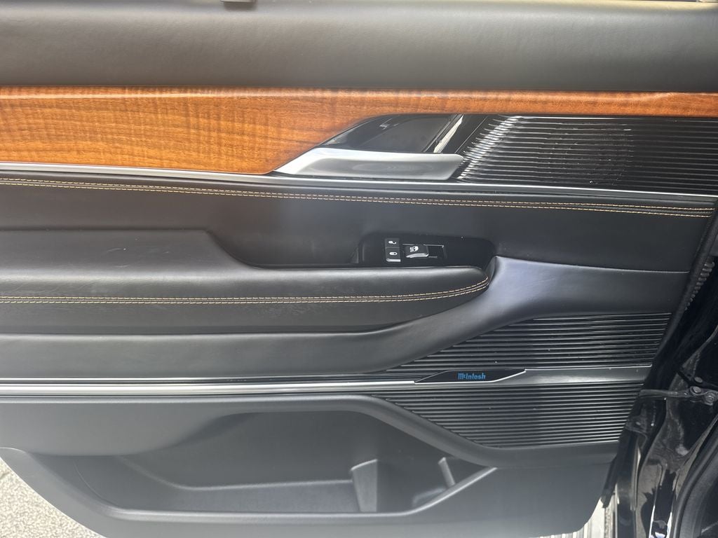 2023 Jeep Grand Wagoneer Series III