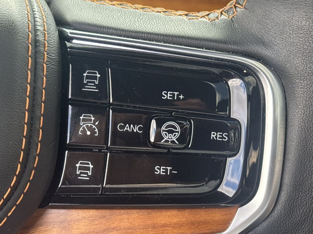 2023 Jeep Grand Wagoneer Series III