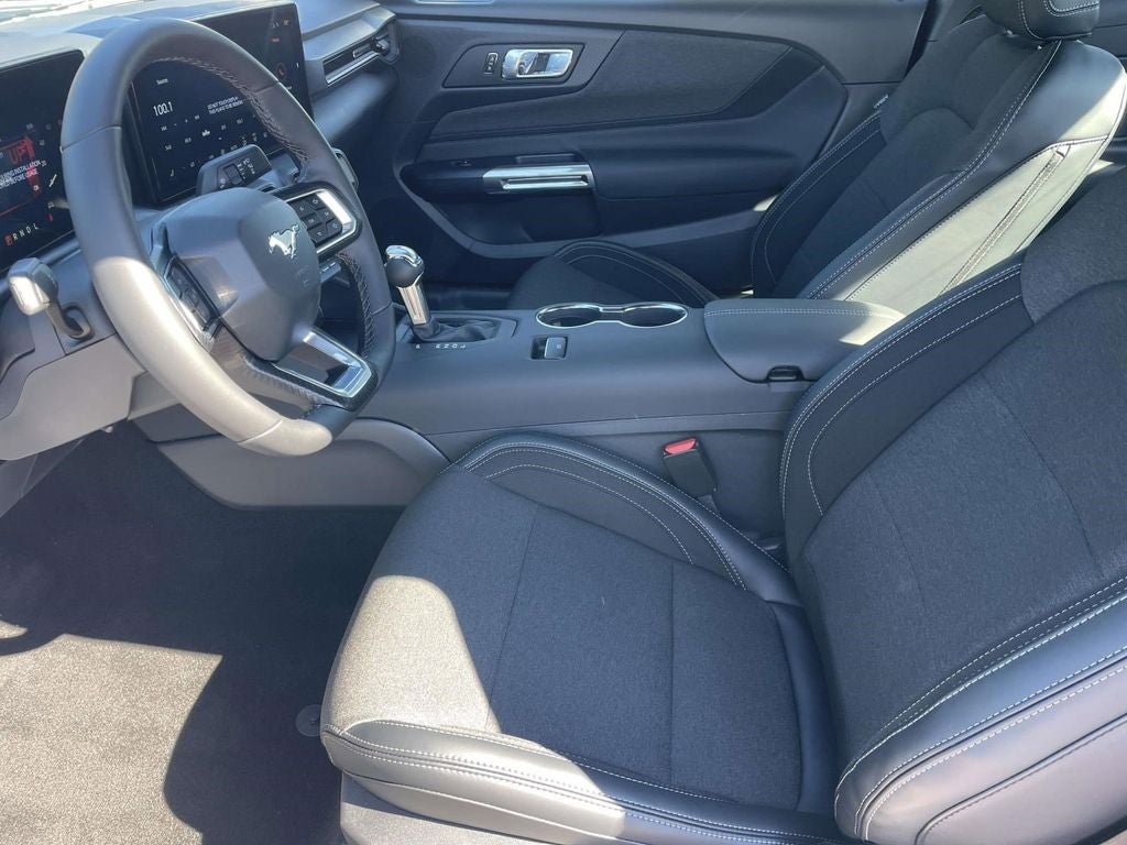 2025 Ford Mustang EcoBoost