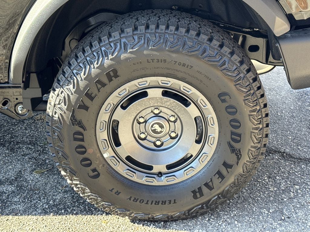 2025 Ford Bronco Base