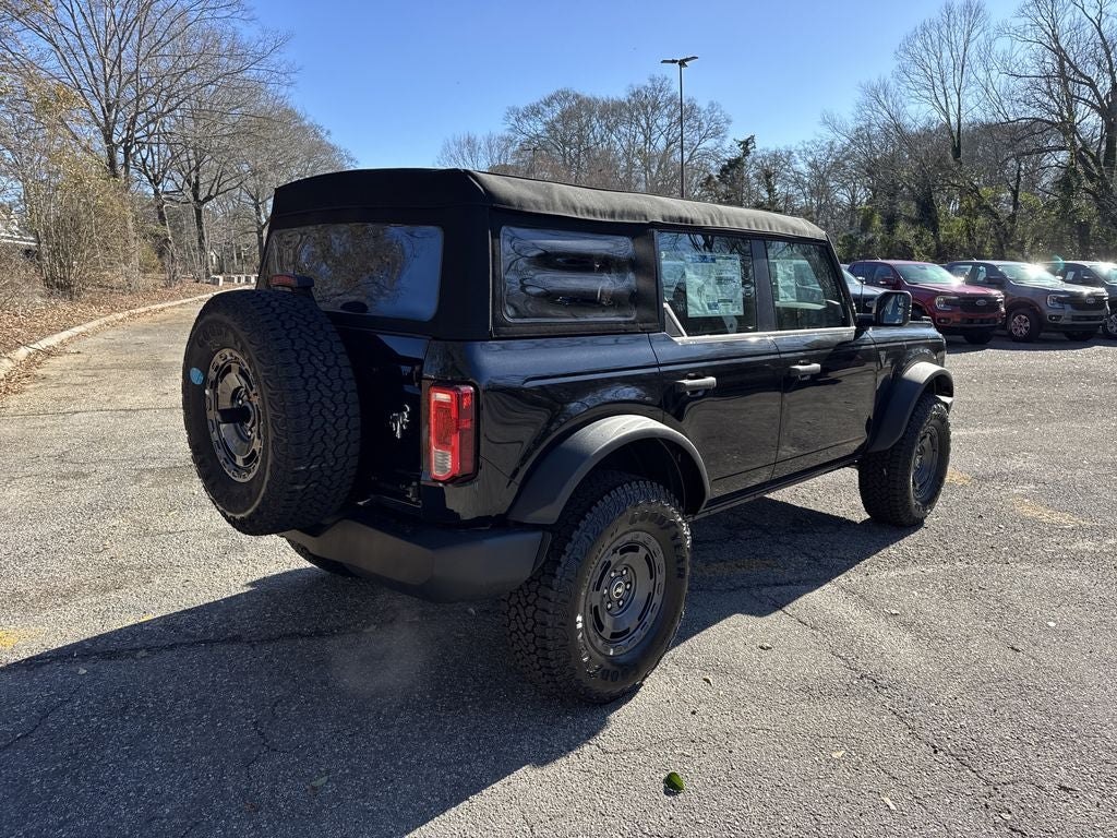 2025 Ford Bronco Base