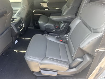 2027 Ford Expedition Max Active