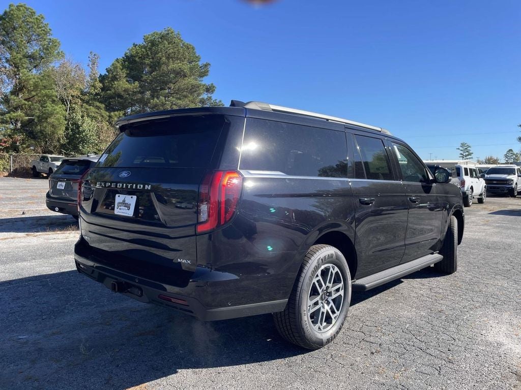 2025 Ford Expedition Max Active