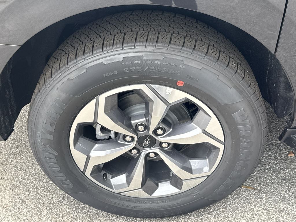 2027 Ford Expedition Max Active