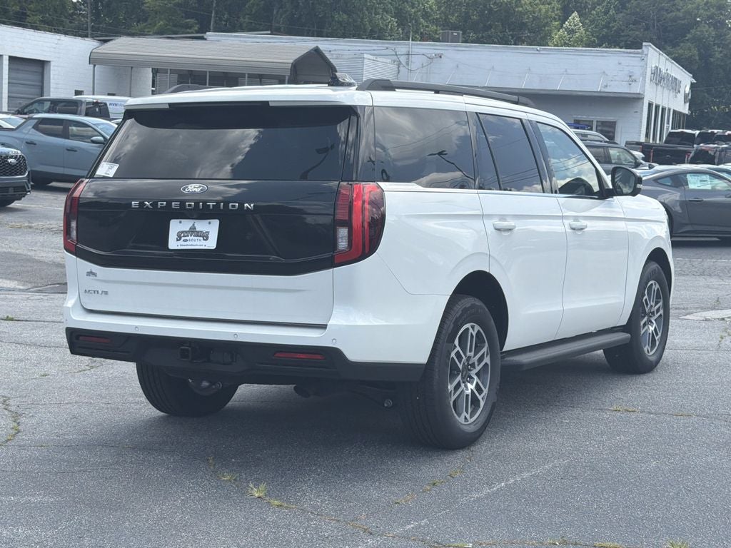 2026 Ford Expedition Active