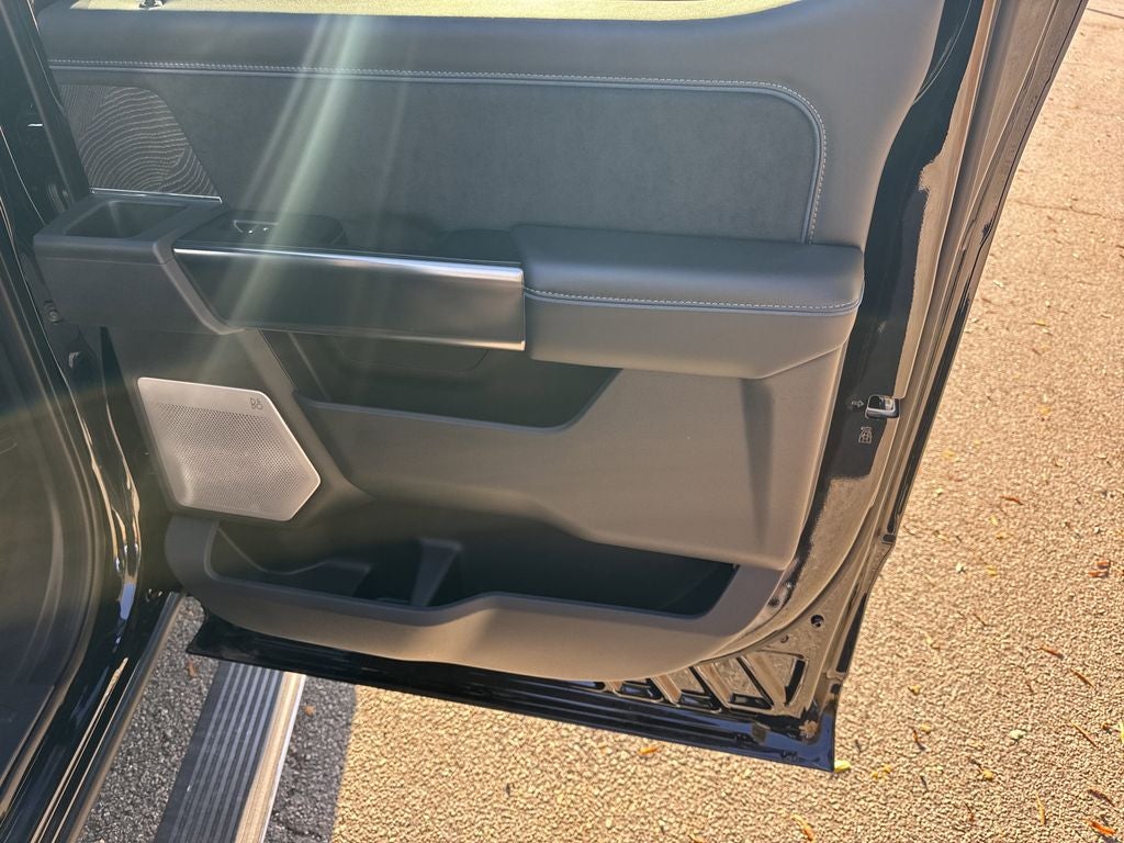 2025 Ford F-350SD Platinum