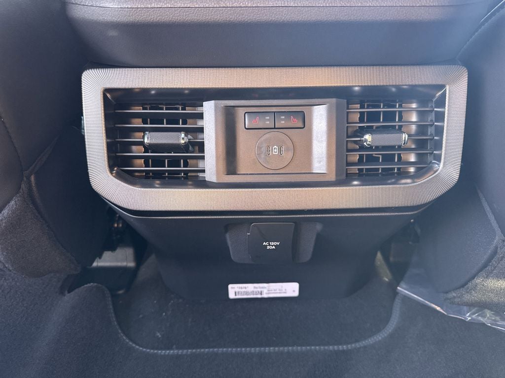 2025 Ford F-350SD Platinum