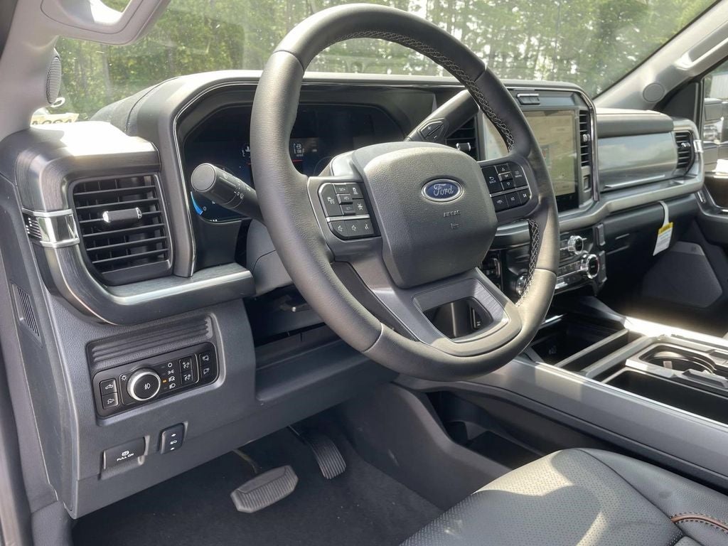 2025 Ford F-350SD Lariat