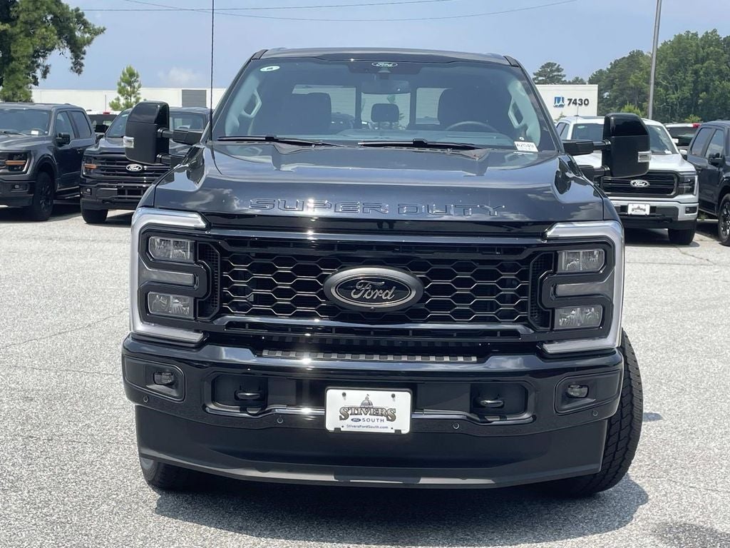 2025 Ford F-350SD Lariat