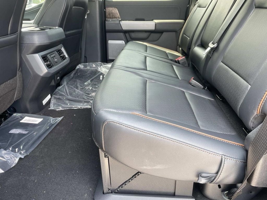 2025 Ford F-350SD Lariat