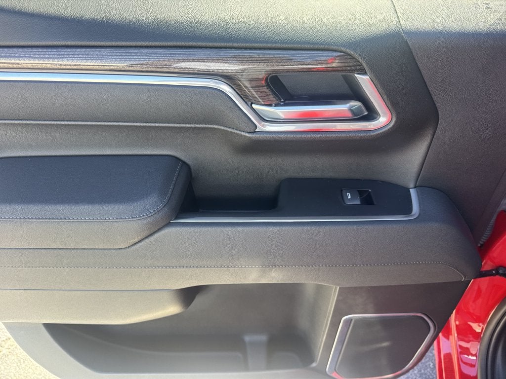 2026 Chevrolet Silverado 1500 LT LT1