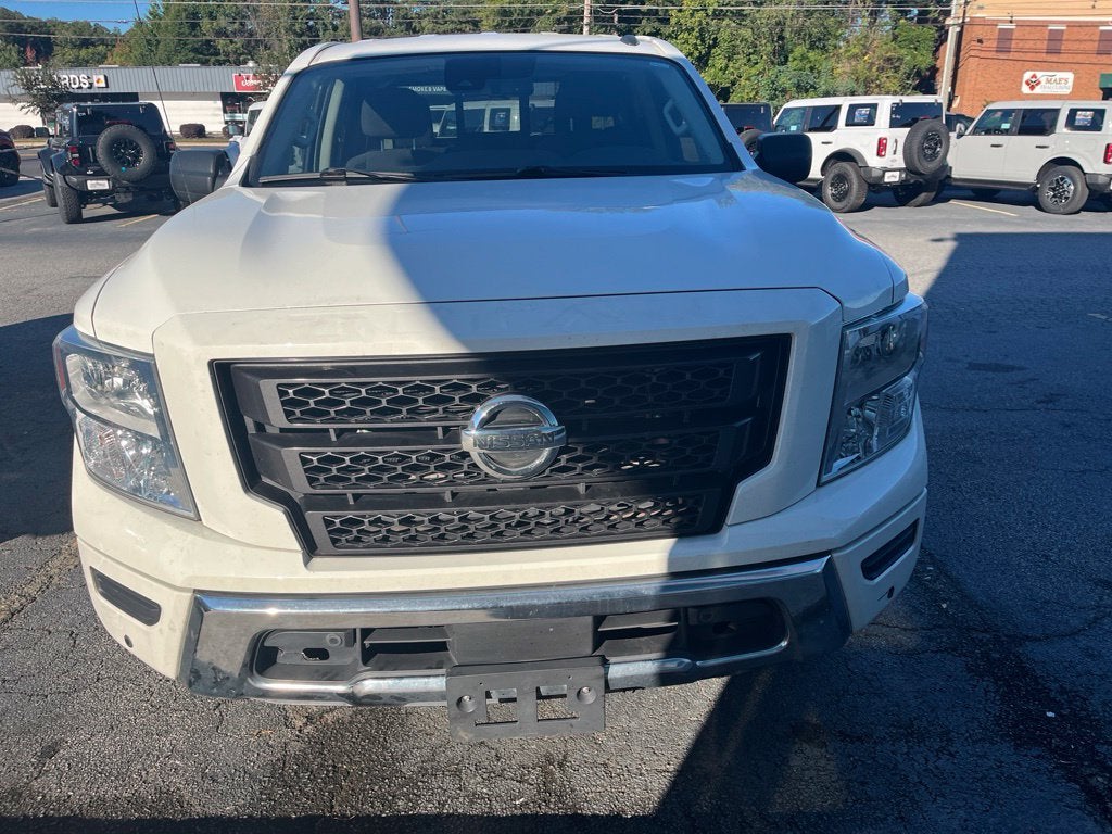 2021 Nissan Titan SV