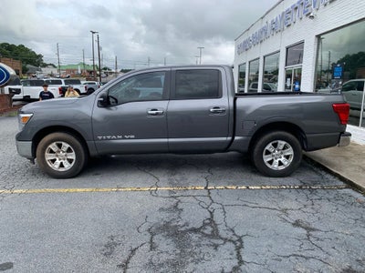 2019 Nissan Titan SV