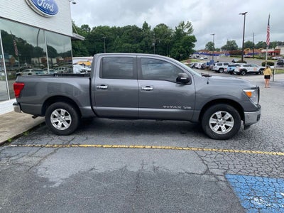 2019 Nissan Titan SV