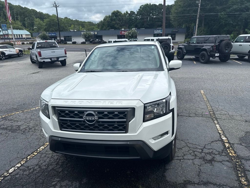 2023 Nissan Frontier SV