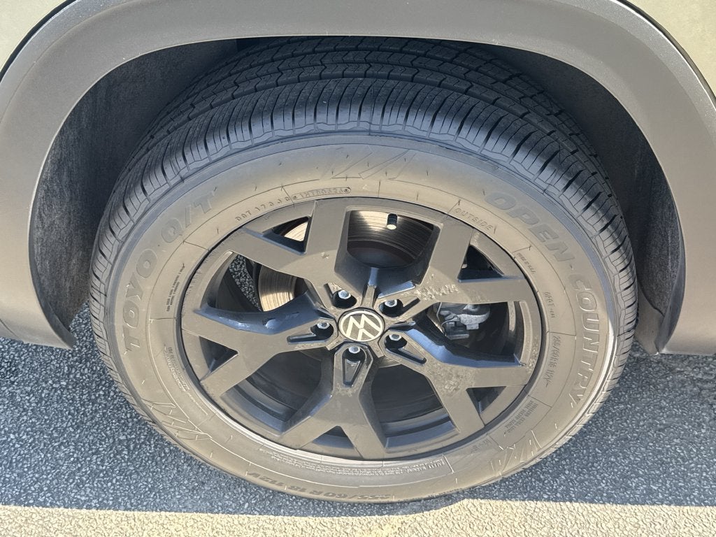 2024 Volkswagen Atlas 2.0T Peak Edition SE w/Technology
