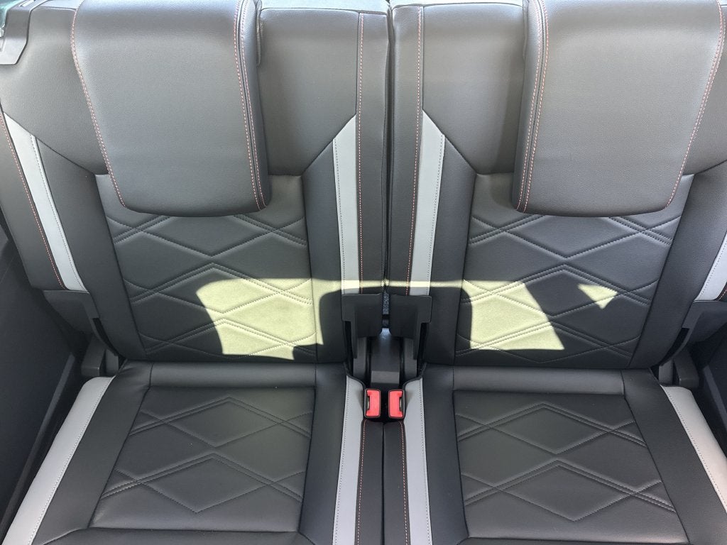 2024 Volkswagen Atlas 2.0T Peak Edition SE w/Technology