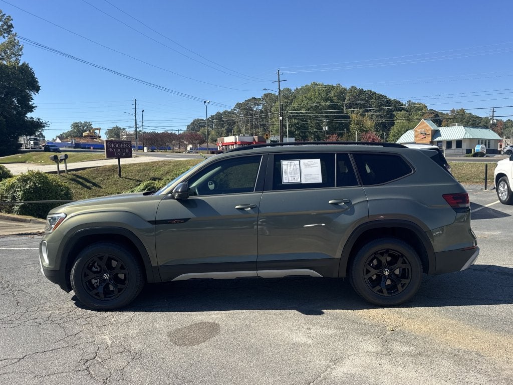 2024 Volkswagen Atlas 2.0T Peak Edition SE w/Technology