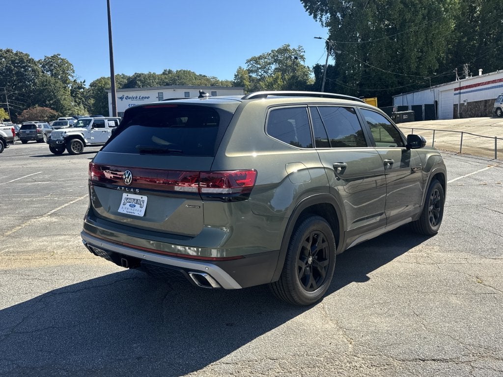 2024 Volkswagen Atlas 2.0T Peak Edition SE w/Technology