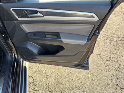 2022 Volkswagen Atlas 3.6L V6 SEL Premium R-Line