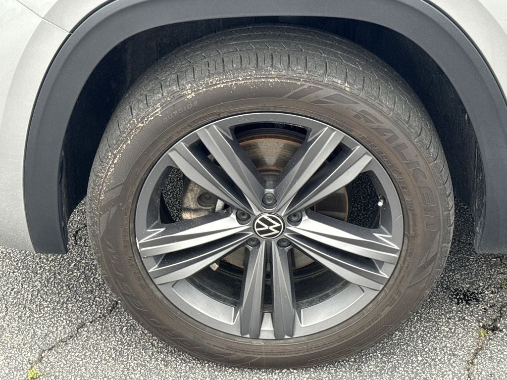 2021 Volkswagen Atlas Cross Sport 3.6L V6 SE w/Technology R-Line