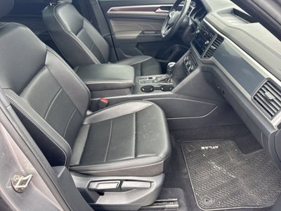 2021 Volkswagen Atlas Cross Sport 3.6L V6 SE w/Technology R-Line