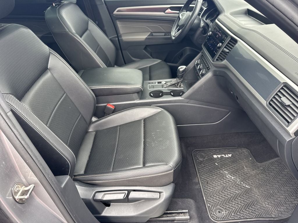 2021 Volkswagen Atlas Cross Sport 3.6L V6 SE w/Technology R-Line
