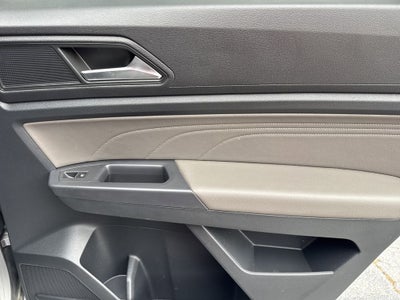 2021 Volkswagen Atlas Cross Sport 3.6L V6 SE w/Technology R-Line