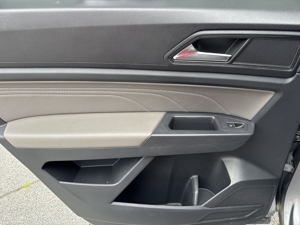 2021 Volkswagen Atlas Cross Sport 3.6L V6 SE w/Technology R-Line
