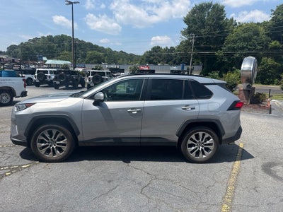 2021 Toyota RAV4 XLE Premium