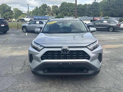 2025 Toyota RAV4 XLE