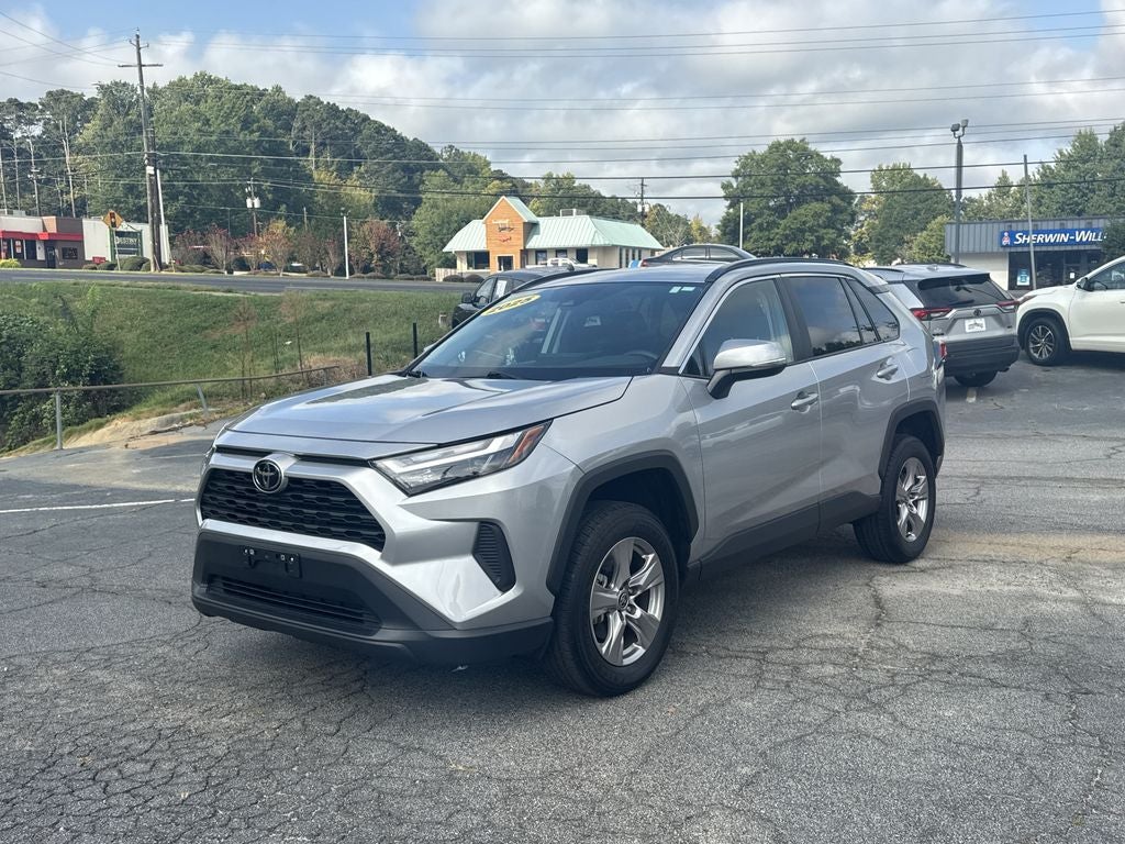 2025 Toyota RAV4 XLE