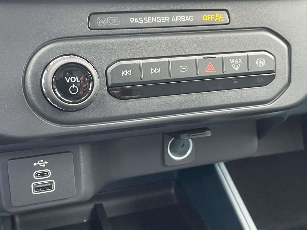 2025 Ford Maverick XL