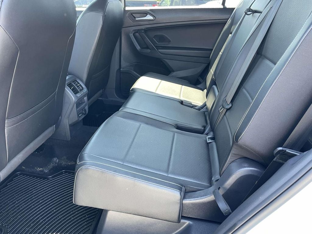 2021 Volkswagen Tiguan 2.0T SE R-Line Black
